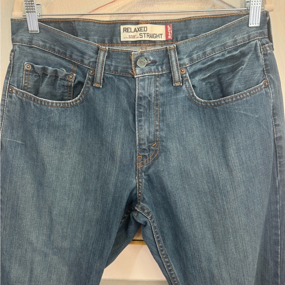 LEVIS Relaxed Straight Fit Medium Wash Jeans Size 32x32* - Picture 2 of 8